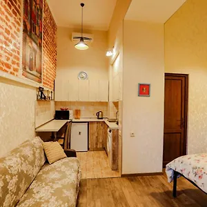 https://luky-apartment-on-rustaveli-ave.alltbilisihotels.com